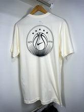 Camiseta Nike Sisterhood