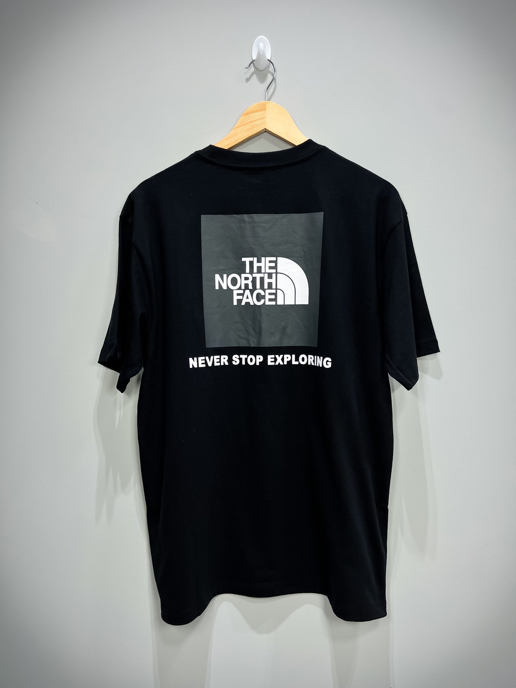 Camiseta The North Face - “Box NSE Tee”