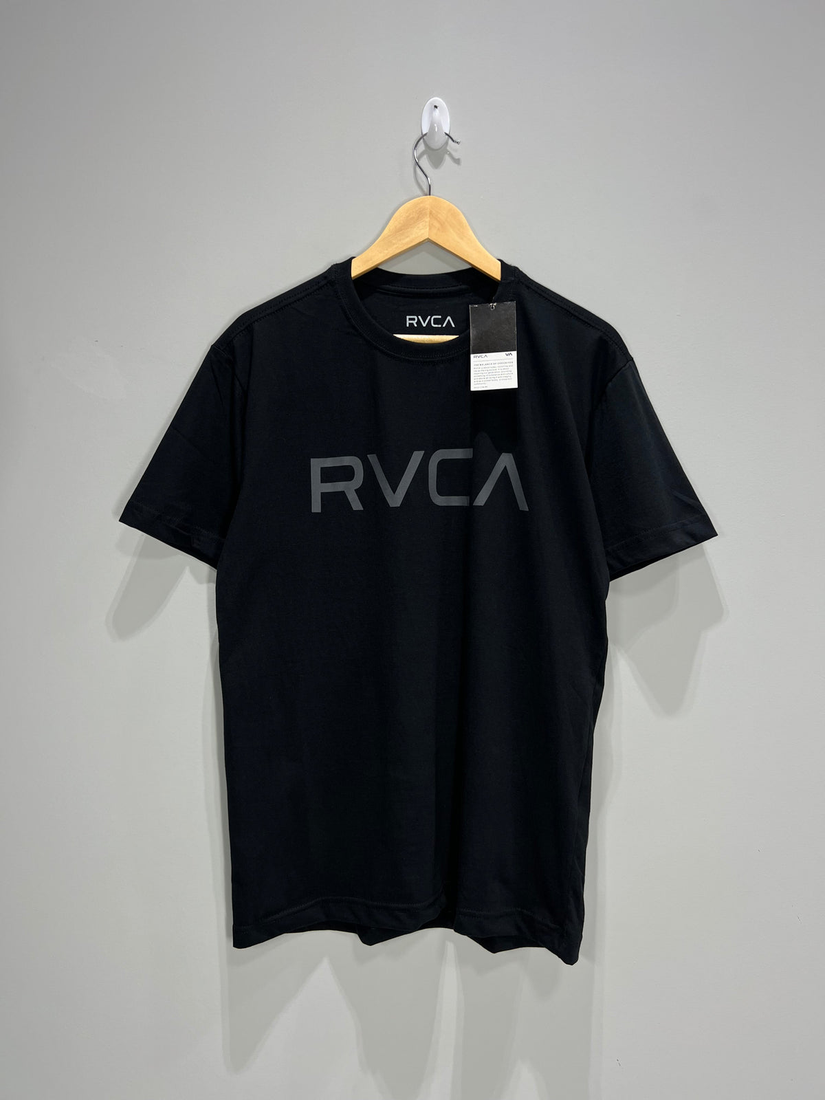 Camiseta RVCA